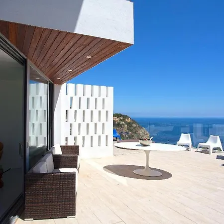 Villa Macarius *